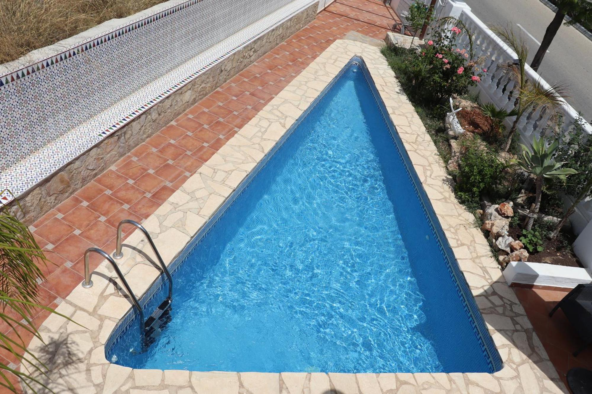 Hostal La Paloma II Калпе Екстериор снимка