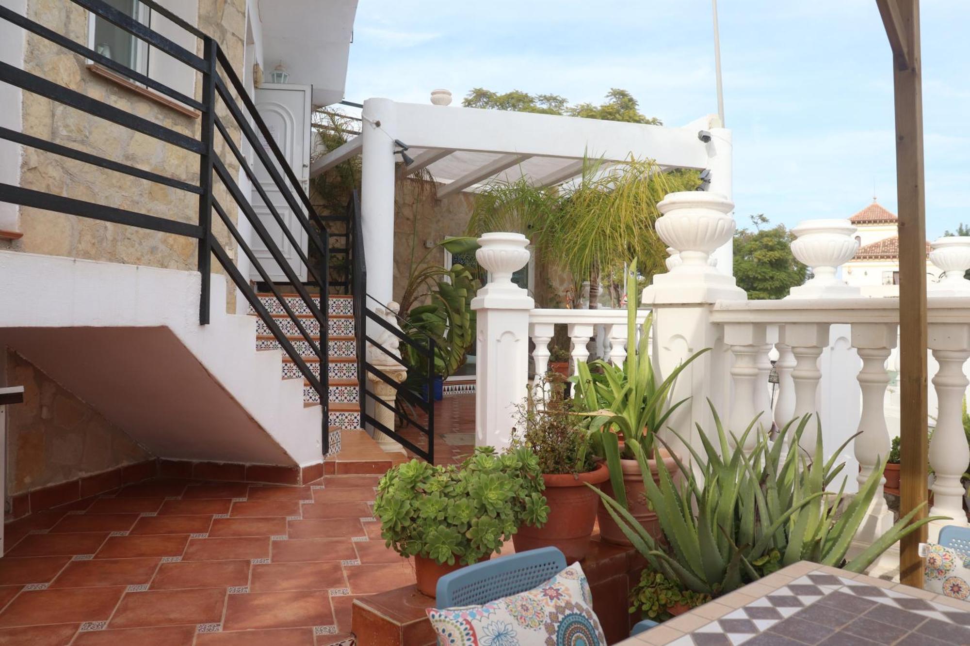 Hostal La Paloma II Калпе Екстериор снимка