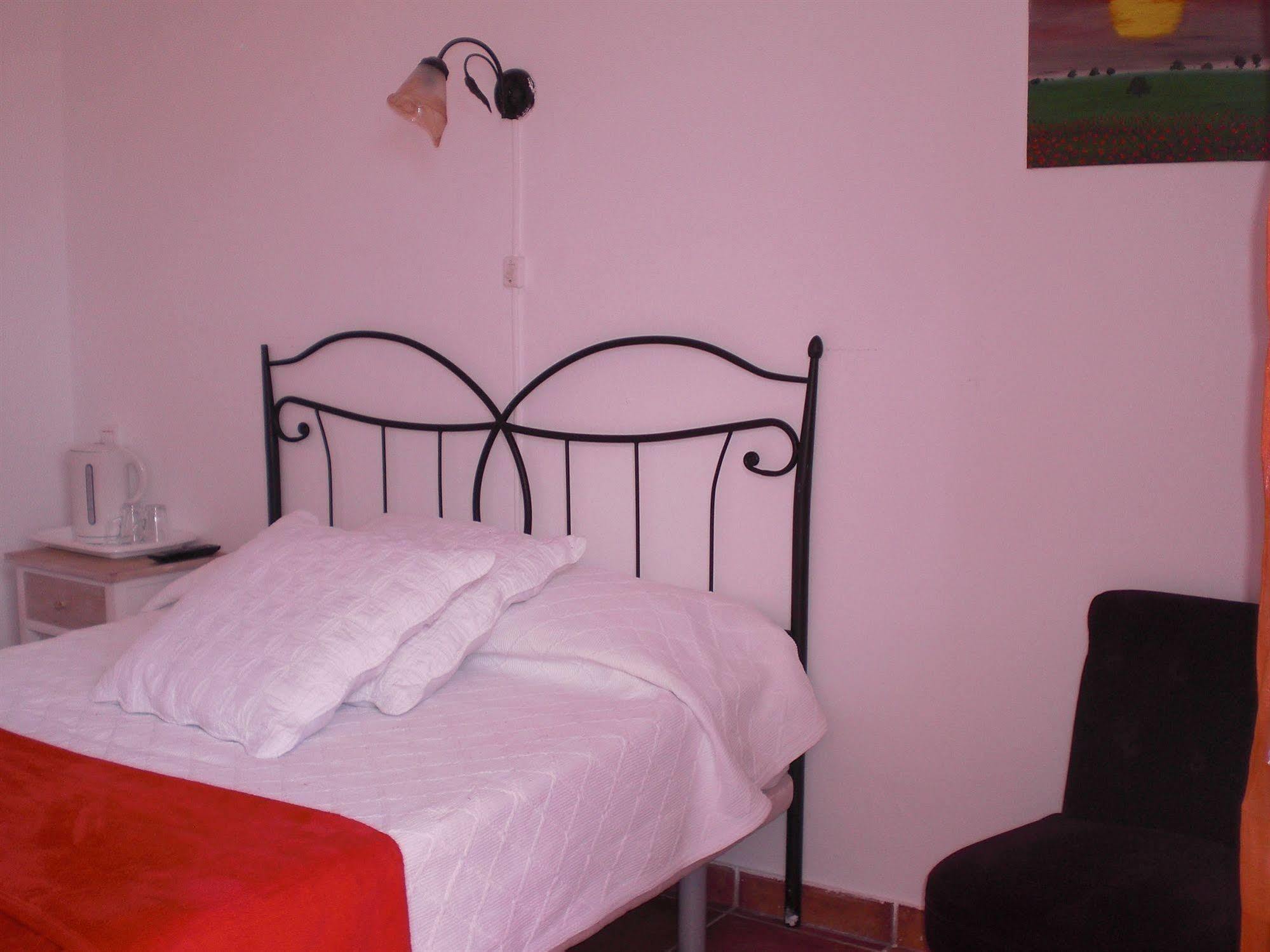 Hostal La Paloma II Калпе Екстериор снимка