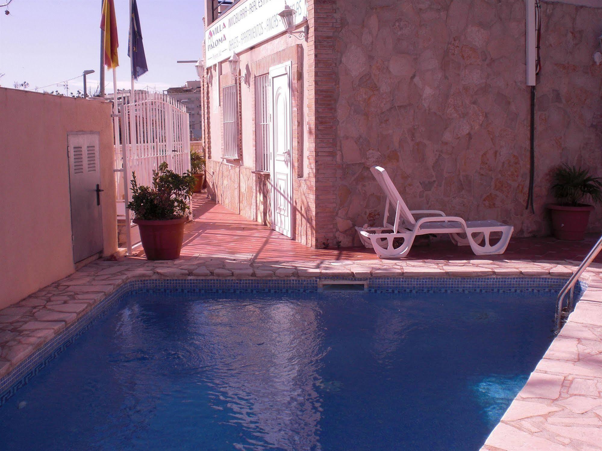 Hostal La Paloma II Калпе Екстериор снимка