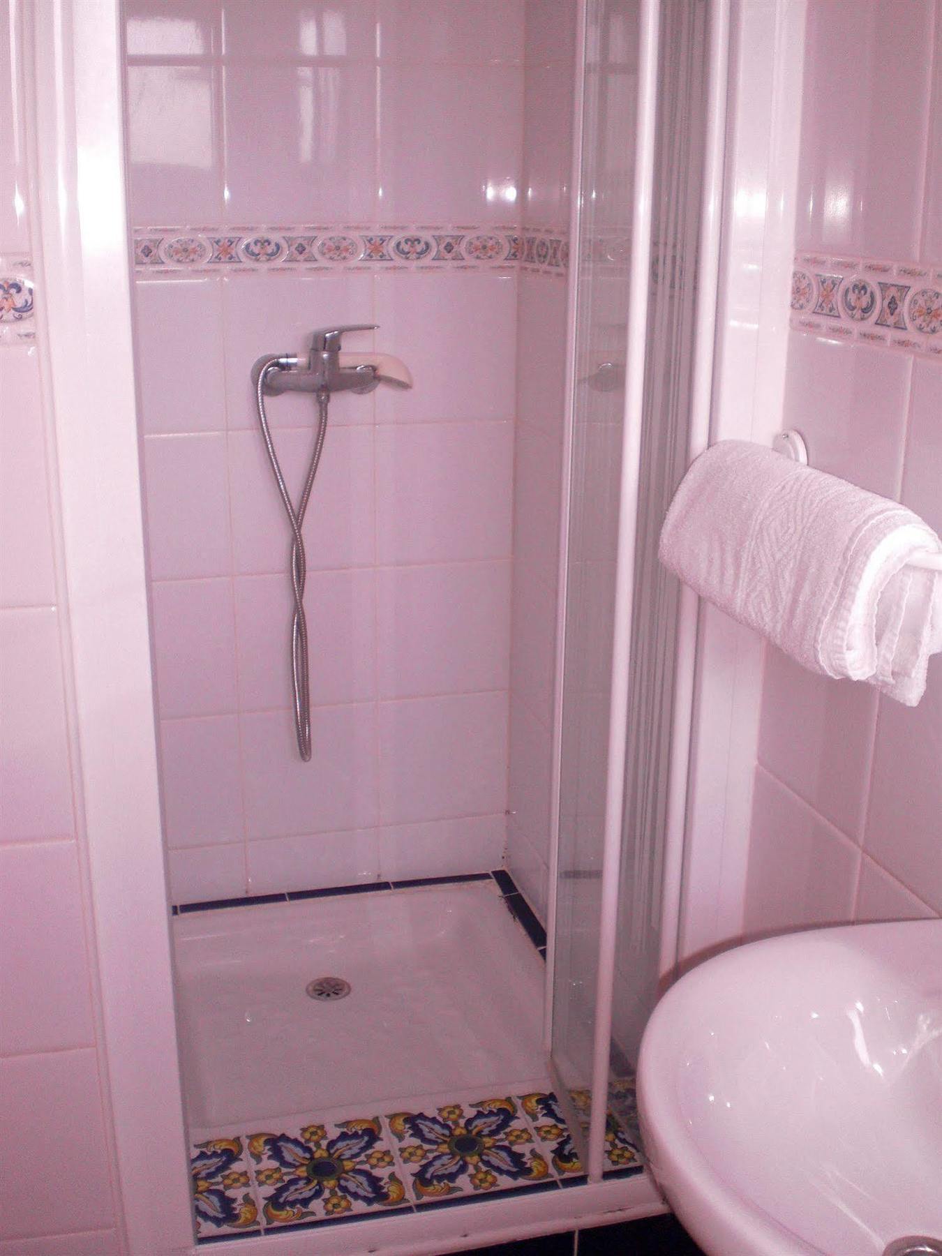 Hostal La Paloma II Калпе Екстериор снимка