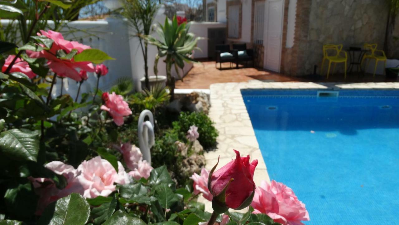 Hostal La Paloma II Калпе Екстериор снимка