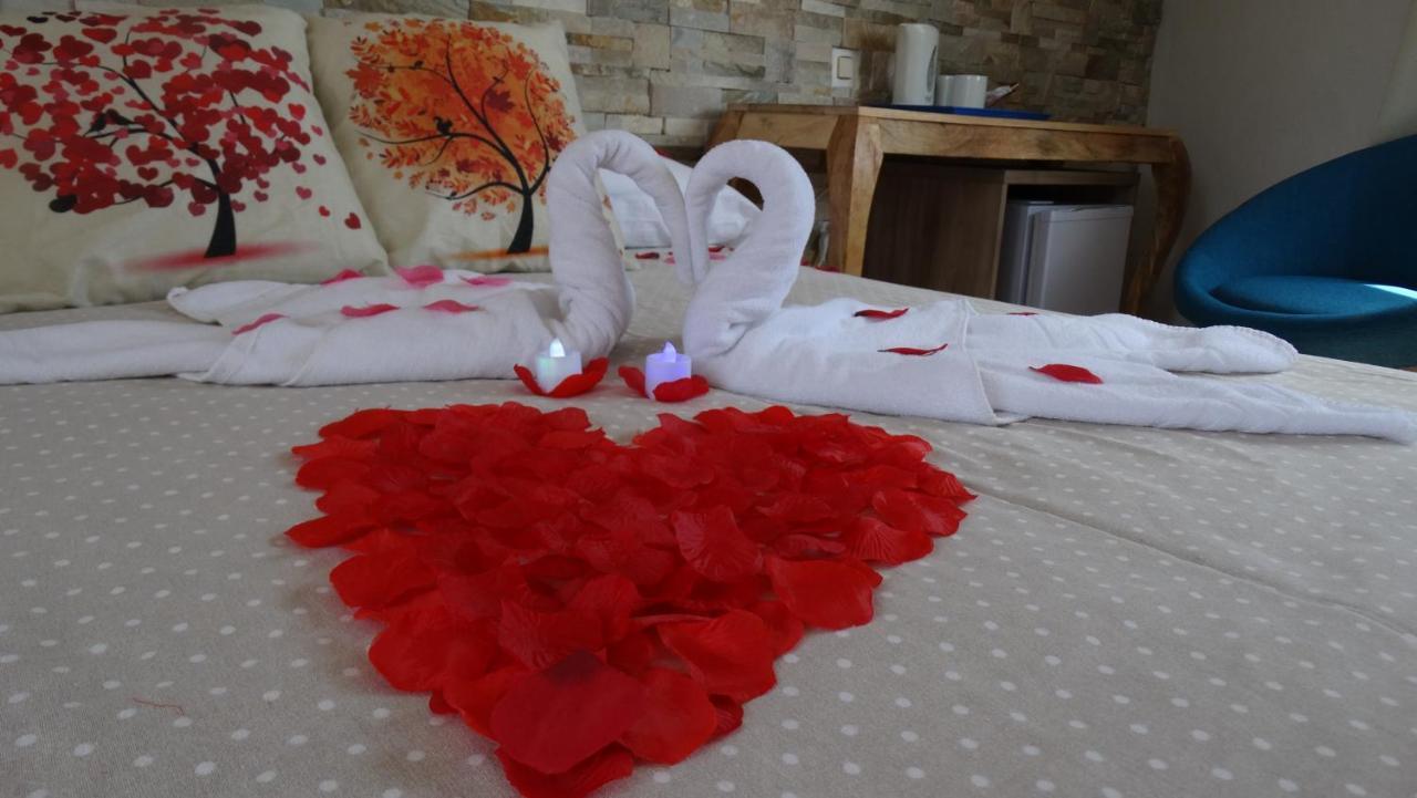 Hostal La Paloma II Калпе Екстериор снимка